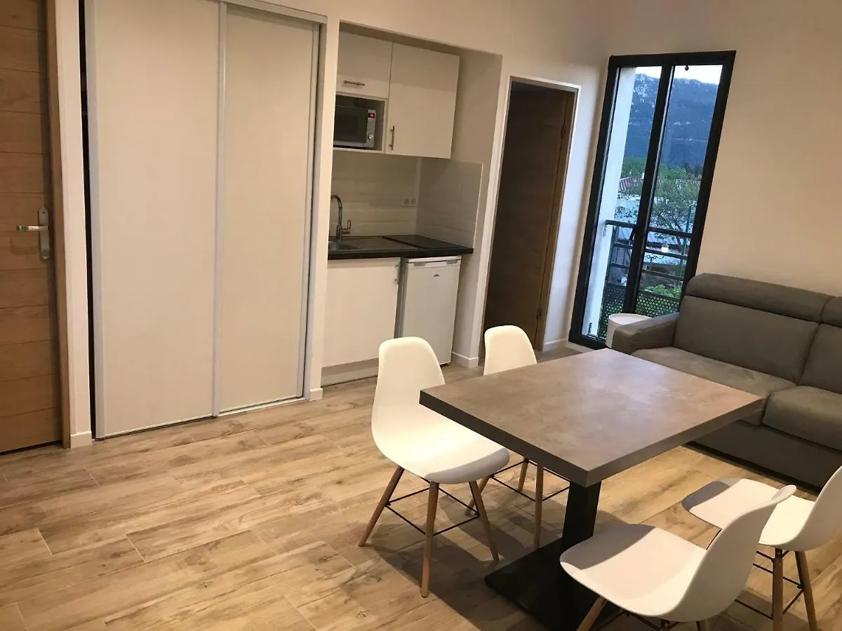 Апартаменты Villa St Ange Жемено Франция