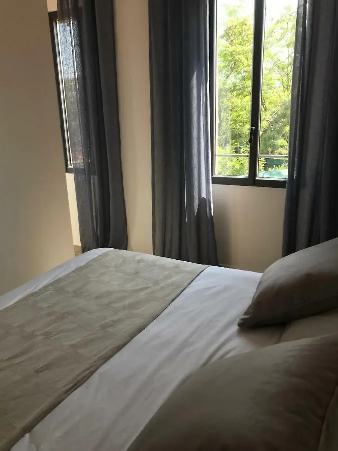 Апартаменты Villa St Ange Жемено Франция