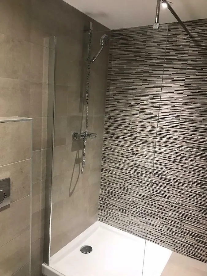 Апартаменты Villa St Ange Жемено