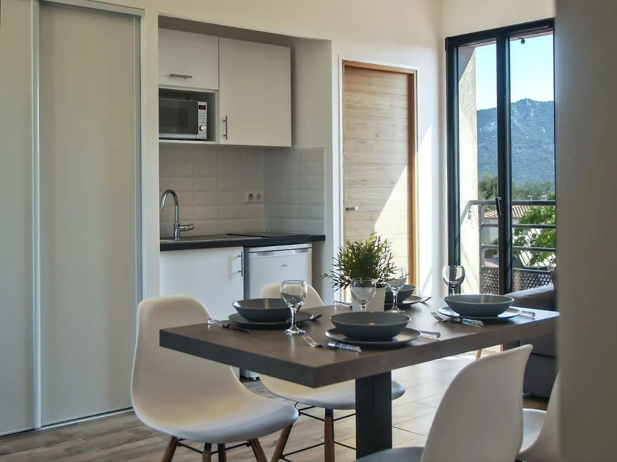 Villa St Ange Жемено Апартаменты